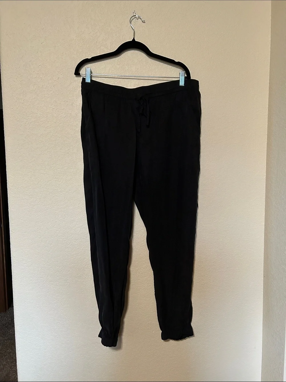 Johnny Was Alice Black Jogger Pants Medium Drawstring Relaxed Fit Cupra Rayon